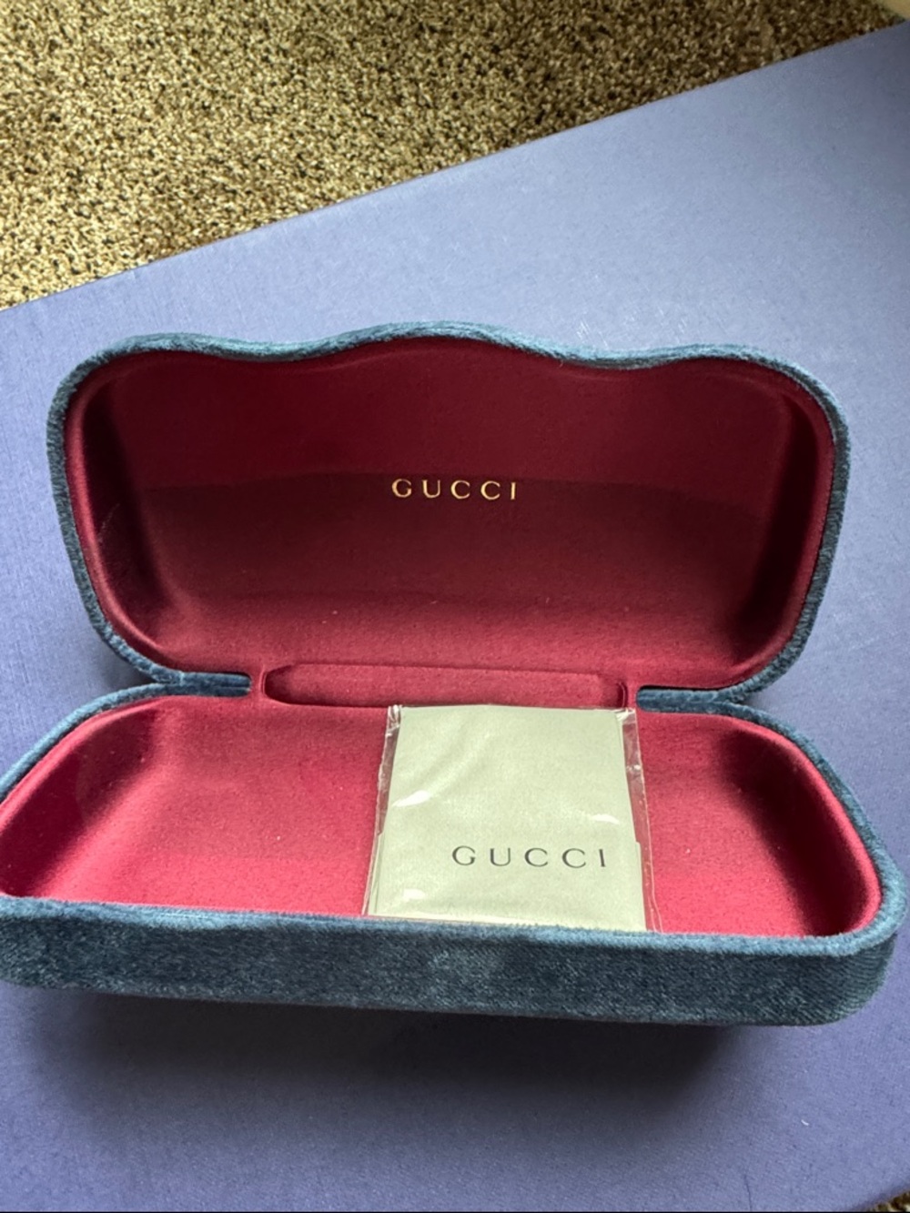 Gucci GG0107S Sunglasses - Picture 2 of 6